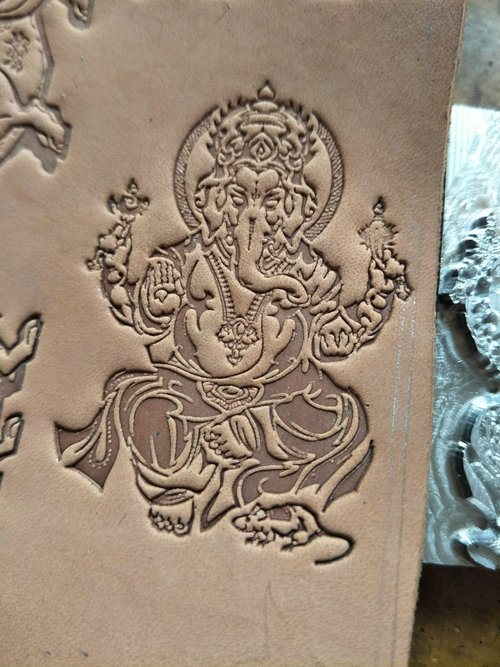 Ręcznie robione, unikatowe nar – Unique Leather Work recenzja i cena